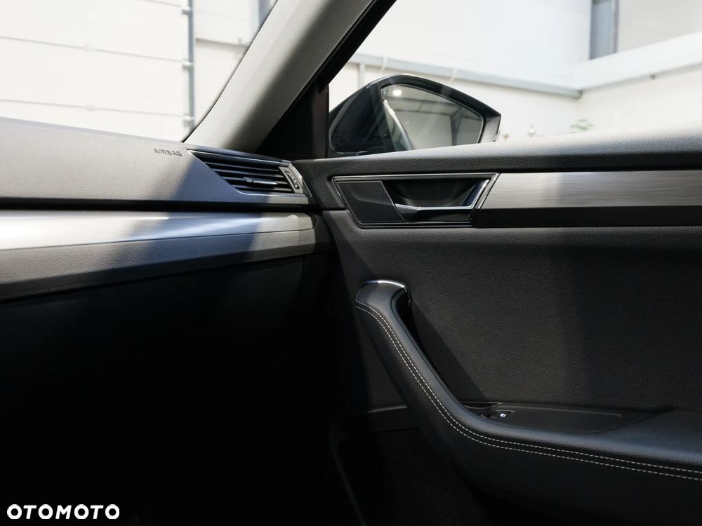 Skoda Superb 2.0 TSI Style DSG - 37