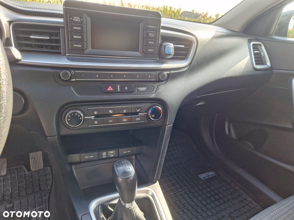 Kia Ceed 1.4 S - 14