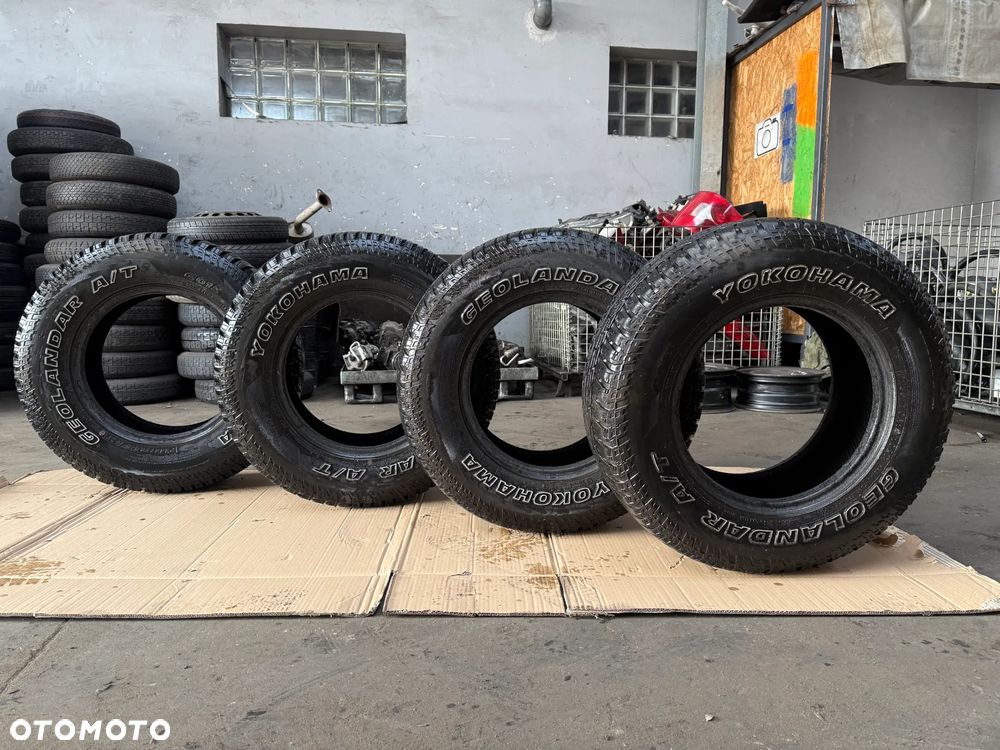 Opona Opony Yokohama GEOLANDAR A/T 235/60 R15 - 1