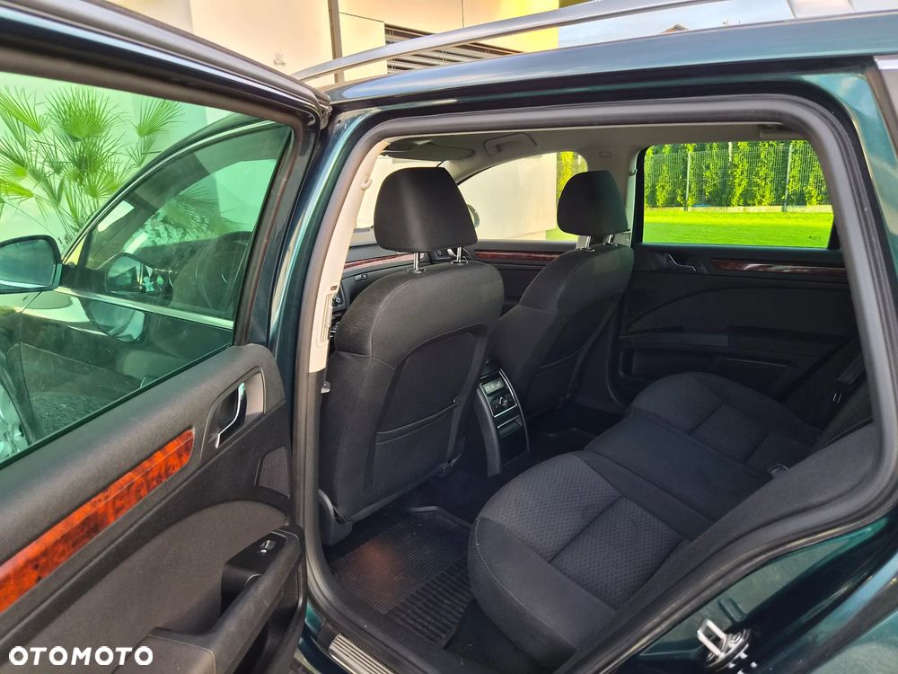 Skoda Superb 2.0 TDI DSG Elegance - 13