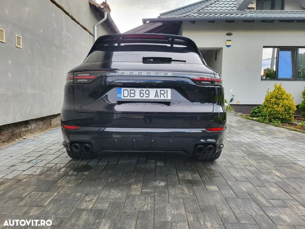 Porsche Cayenne - 7