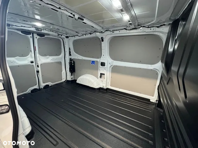 Ford Custom VAN L1 - 11