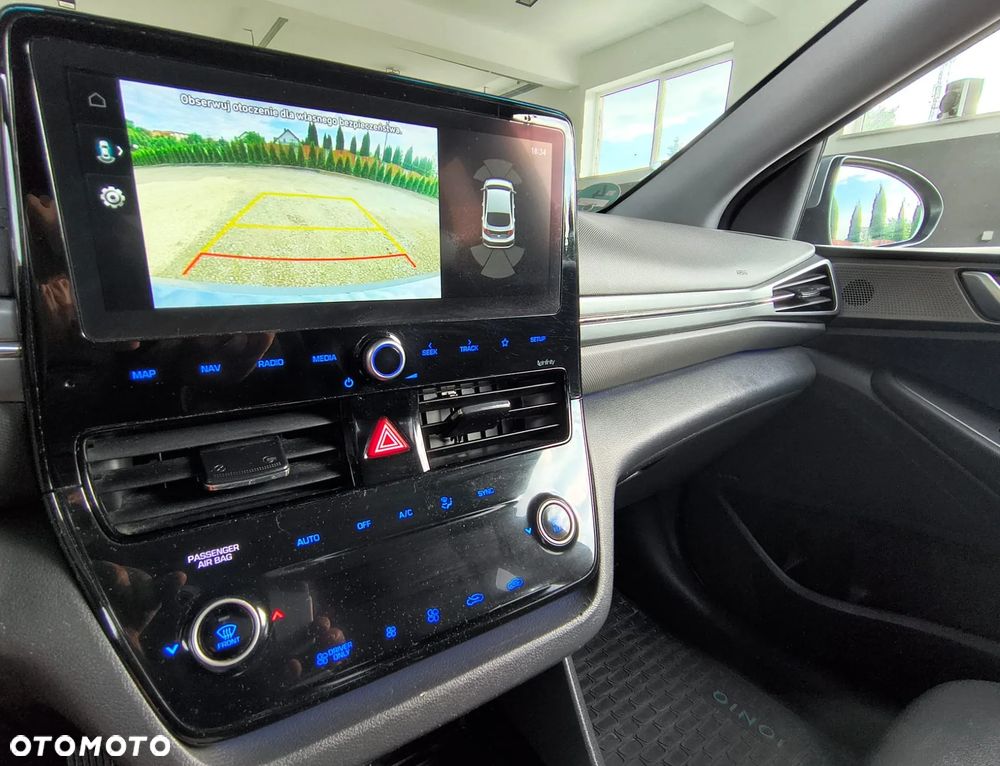 Hyundai IONIQ Hybrid Platinum - 10