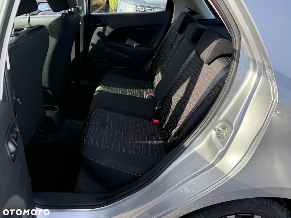 Mazda 2 - 20