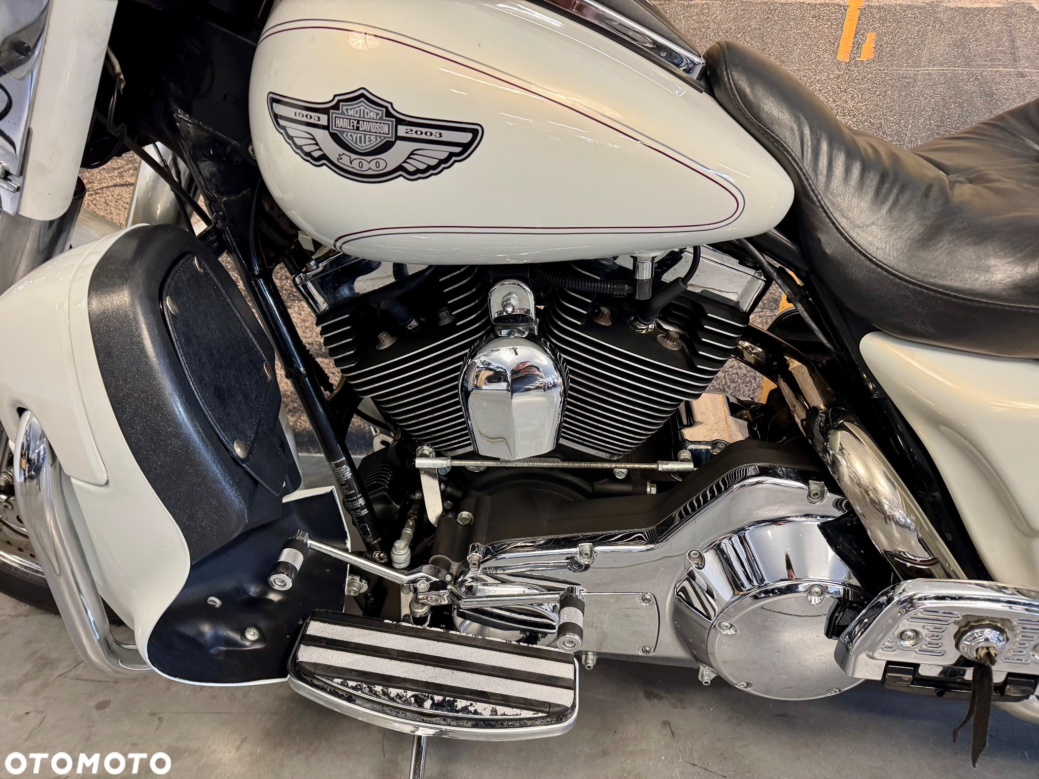 Harley-Davidson Touring Electra Glide - 10