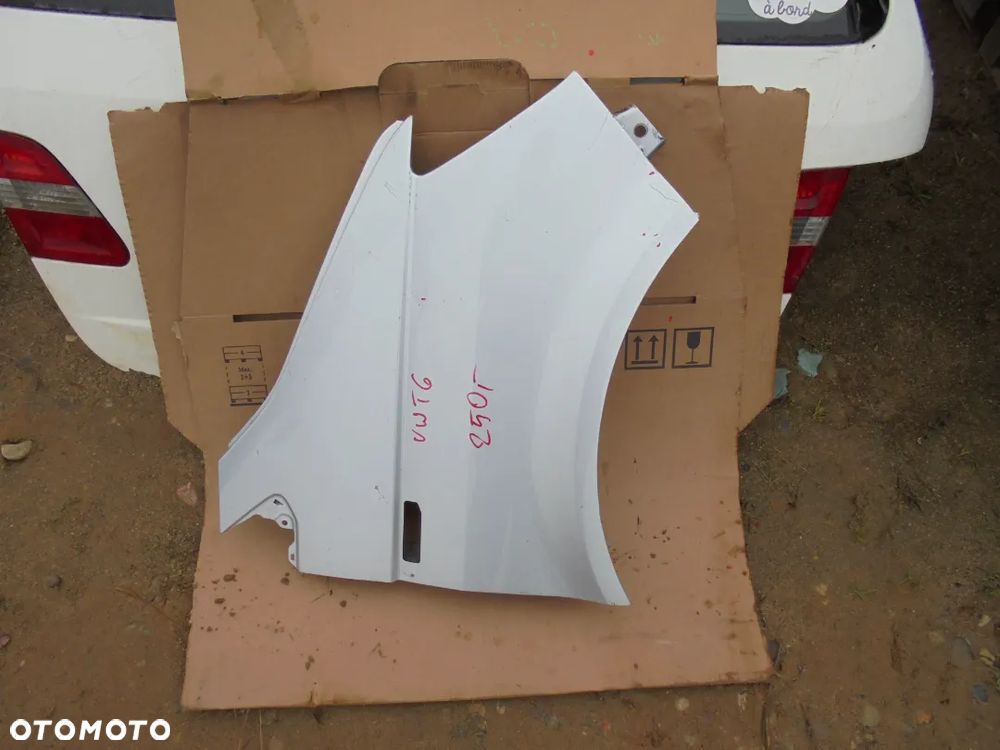 VOLKSWAGEN T6 BŁOTNIK PRAWY