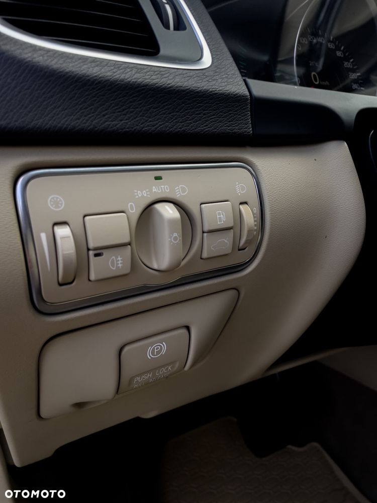 Volvo V60 D3 Momentum - 15