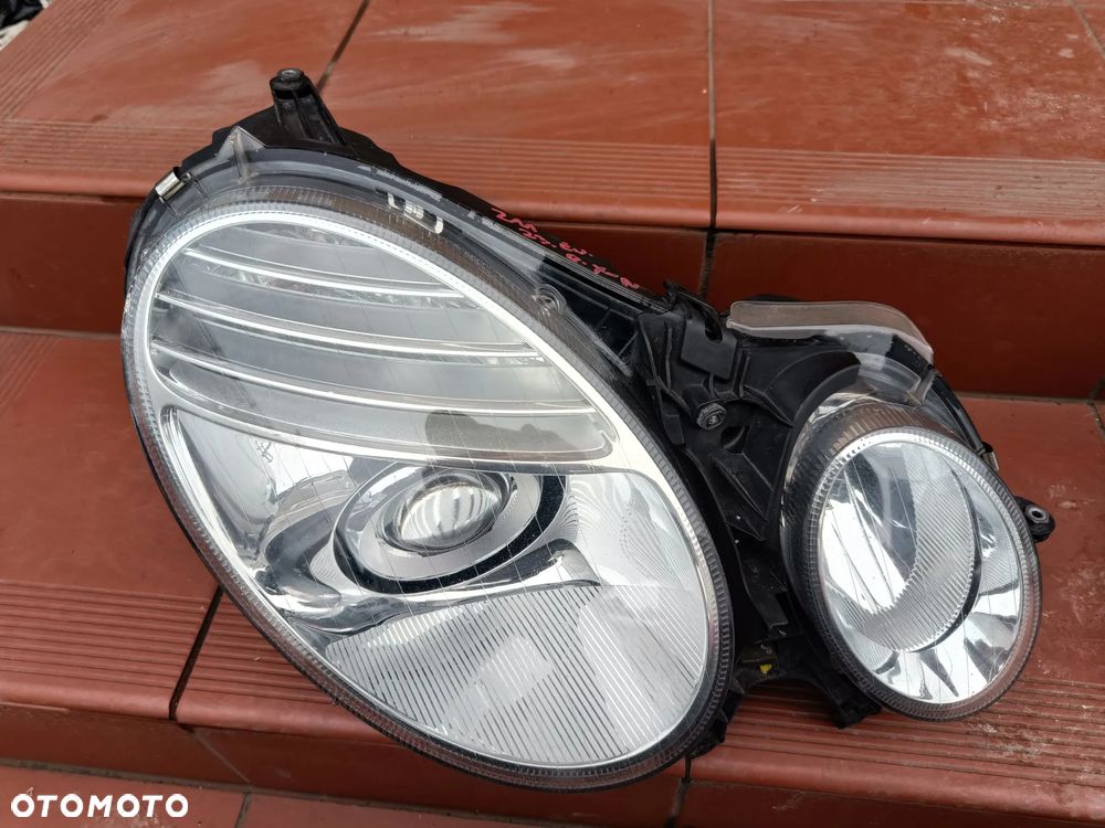 MERCEDES W211 LIFT LAMPA LEWA PRAWA PRZÓD PRZEDNIA BI XENON NIE SKRĘTNY EUROPA - 2