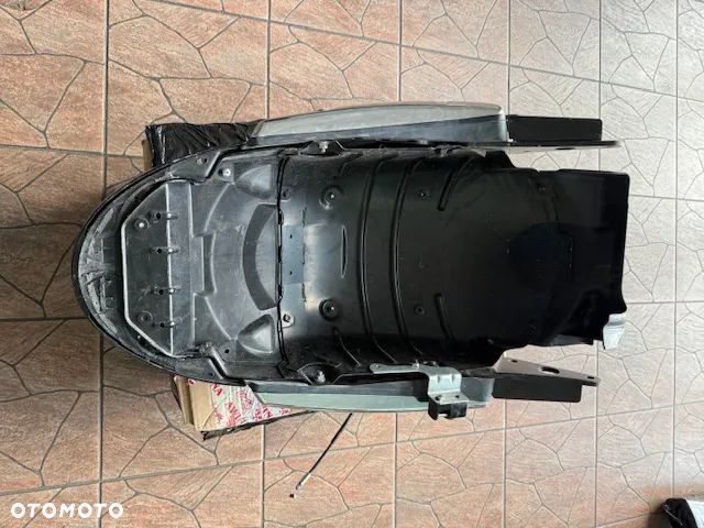 Błotnik Tylny SUZUKI VZR 1800 Boulevard Intruder - 13