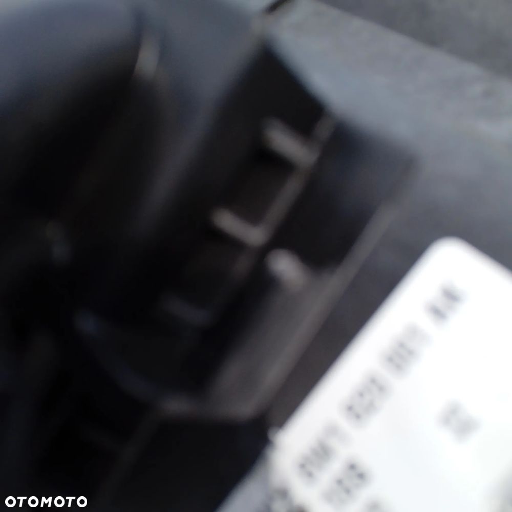 Nagrzewnica A4 B9 8W1820001AK - 8