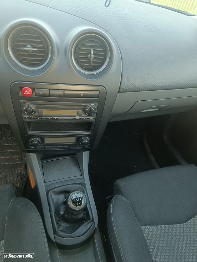 SEAT Ibiza 1.2 12V - 16