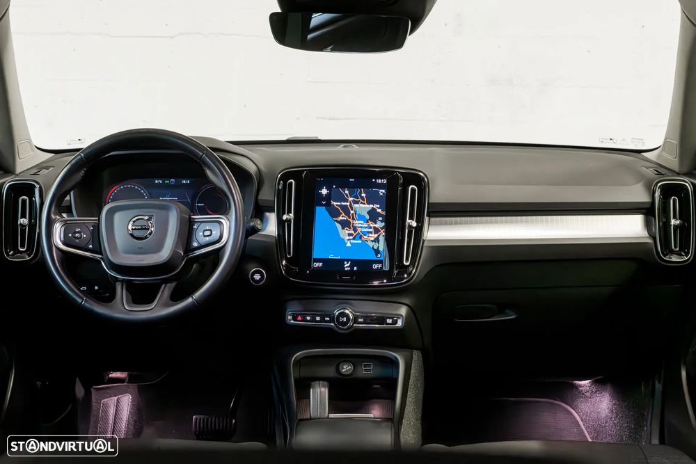 Volvo XC 40 1.5 T5 PHEV Momentum Plus - 10