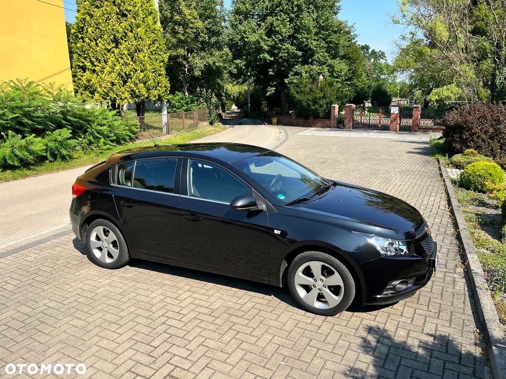Chevrolet Cruze 1.8 LTZ - 10
