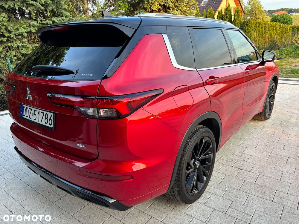 Mitsubishi Outlander - 13