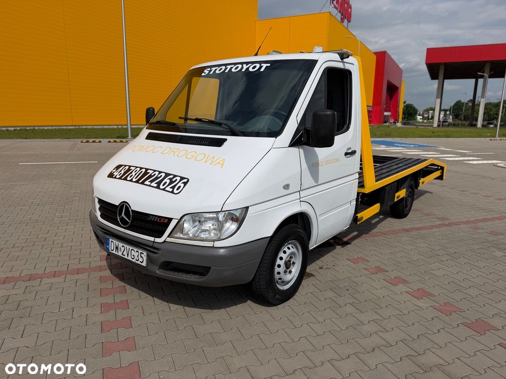 Mercedes-Benz Sprinter - 1