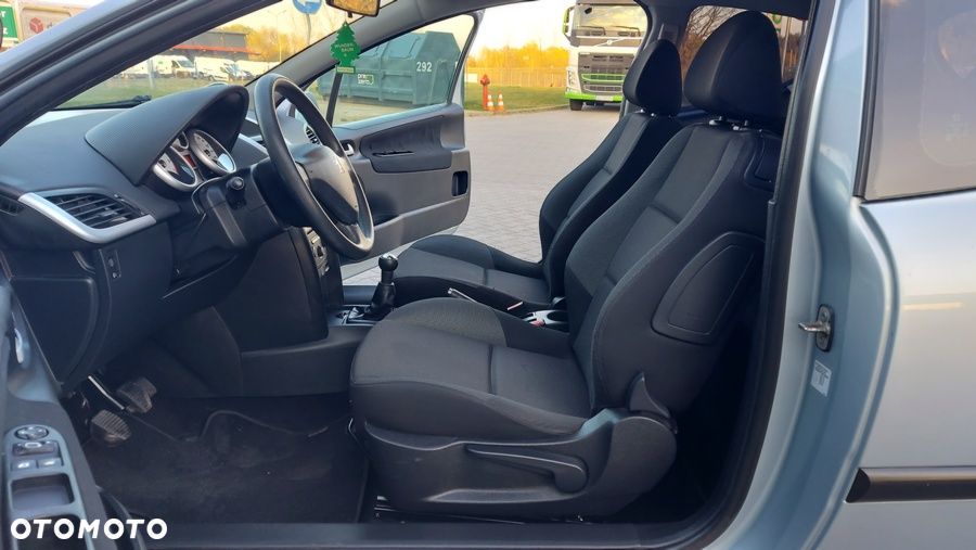 Peugeot 207 75 Tendance - 16