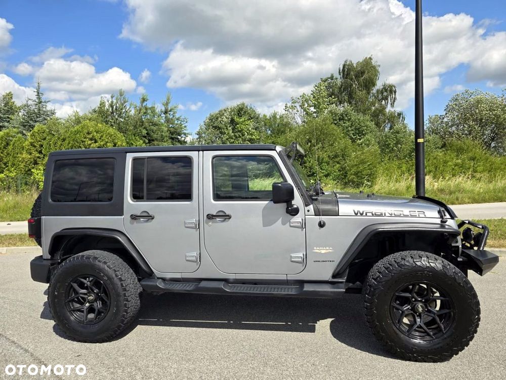 Jeep Wrangler 3.6 Unlim Sahara - 20