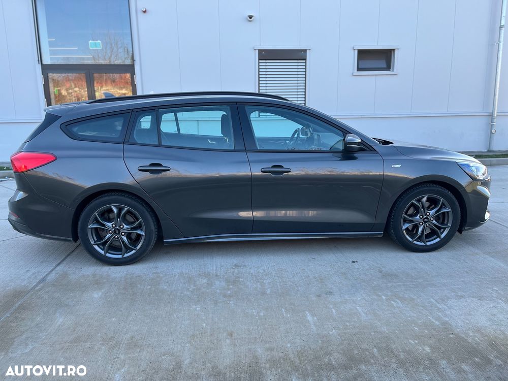 Ford Focus 1.5 EcoBlue Start-Stopp-System ST-LINE - 11