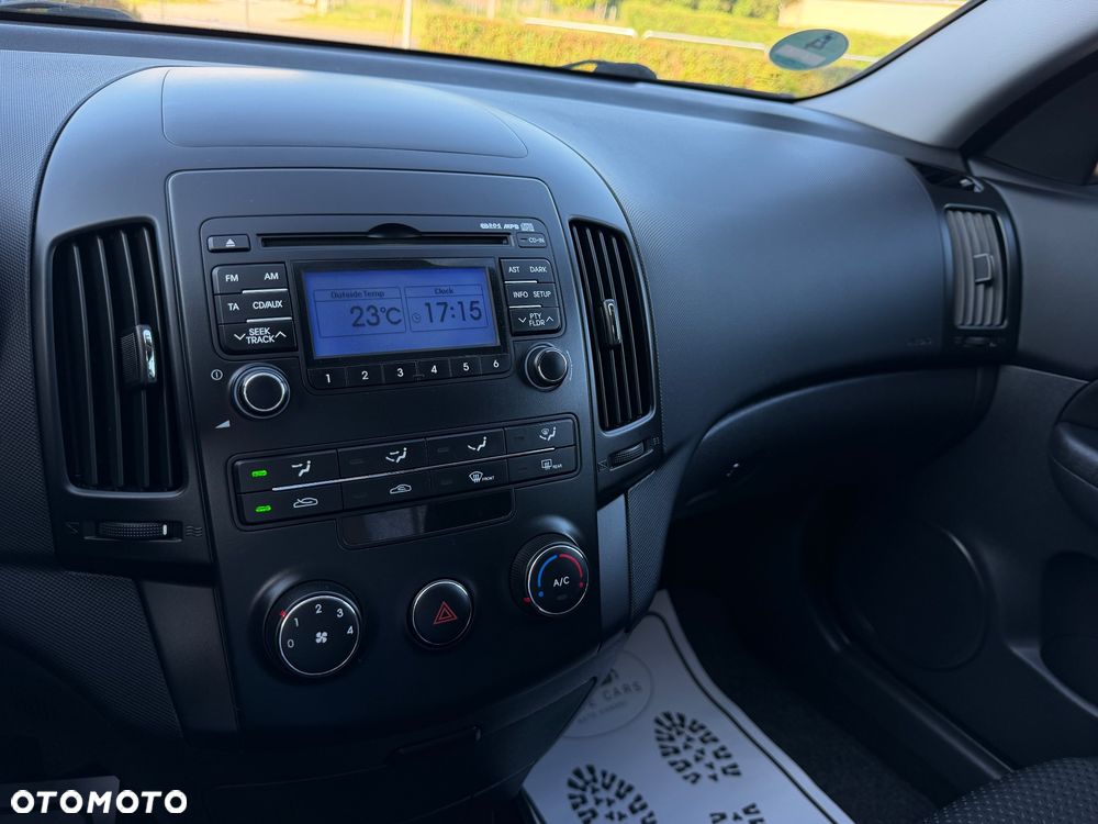Hyundai i30 1.4 FIFA WM Edition - 10
