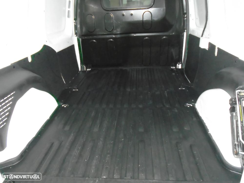Renault Kangoo 1.5 DCI MAXI 3 LUGARES- 95 CV 6 V- IVA DEDUTIVEL - 34