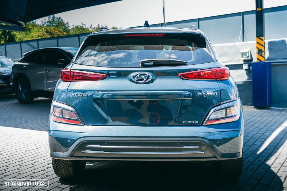 Hyundai Kauai 64 kWh Premium — fotografia 17