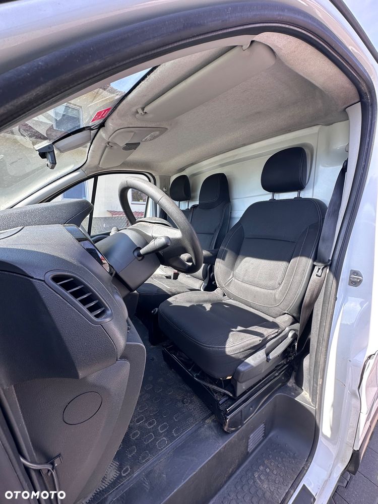 Renault Trafic - 13