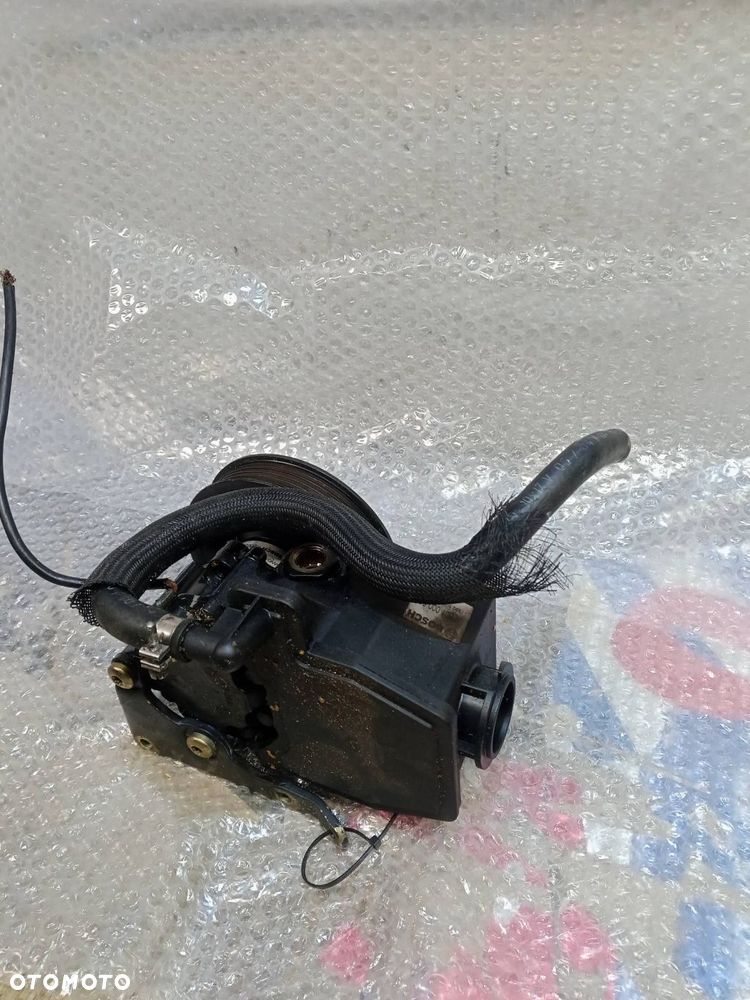 POMPA WSPOMAGANIA MERCEDES-BENZ W203 C180 - 3