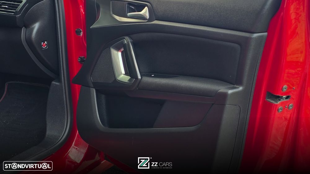 Peugeot 308 1.6 BlueHDi Allure J17 - 25