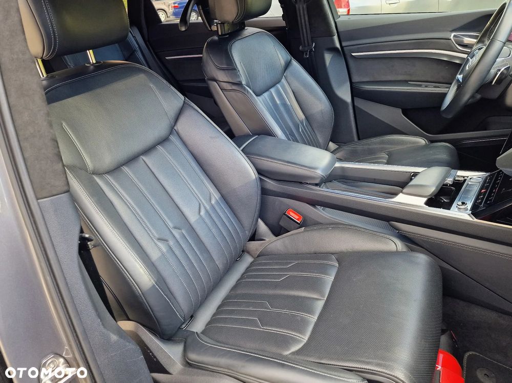 Audi e-tron 55 Quattro S line - 18