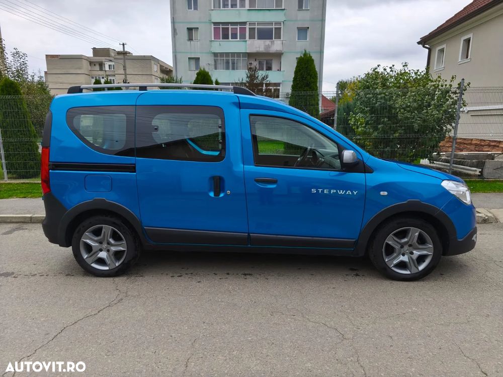 Dacia Dokker SCe 100 Stepway Celebration - 17