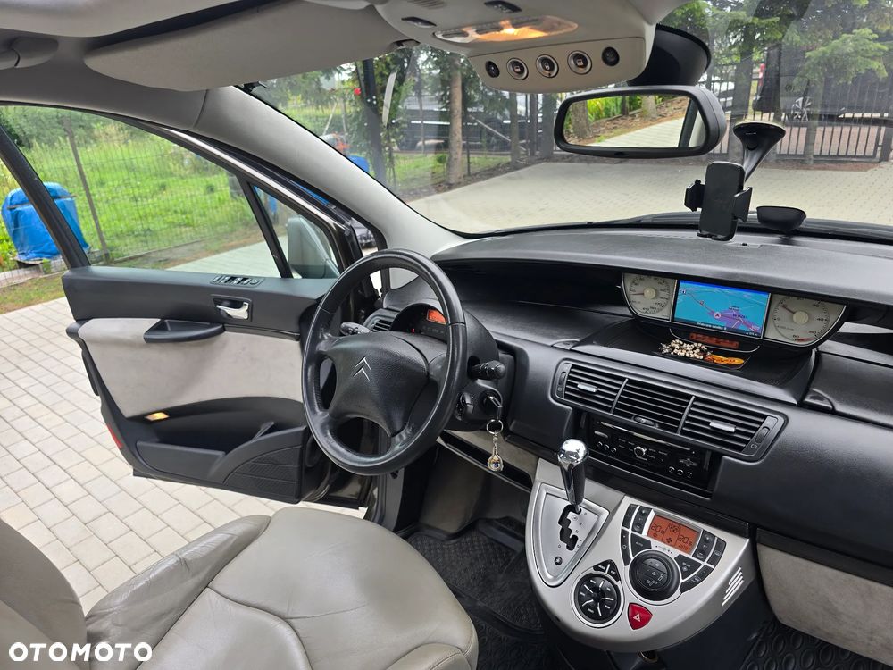 Citroën C8 HDi 165 Exclusive - 11