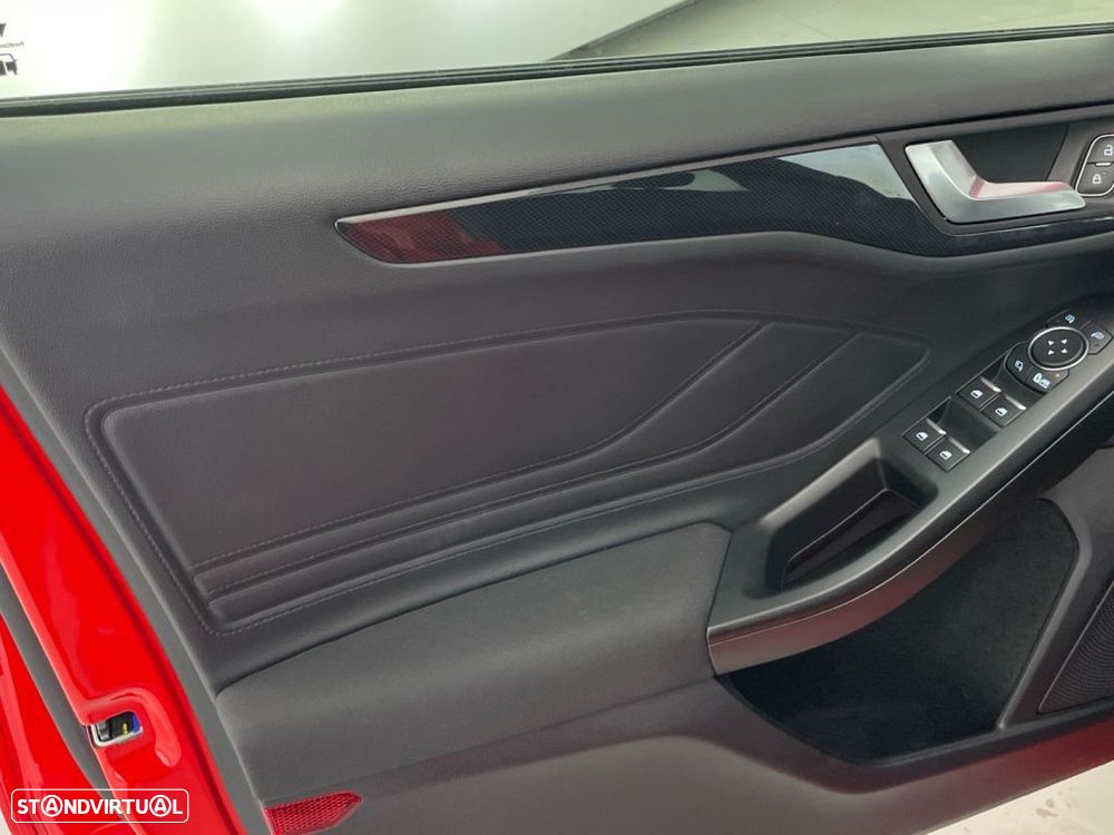 Ford Focus 1.0 EcoBoost ST-Line - 17