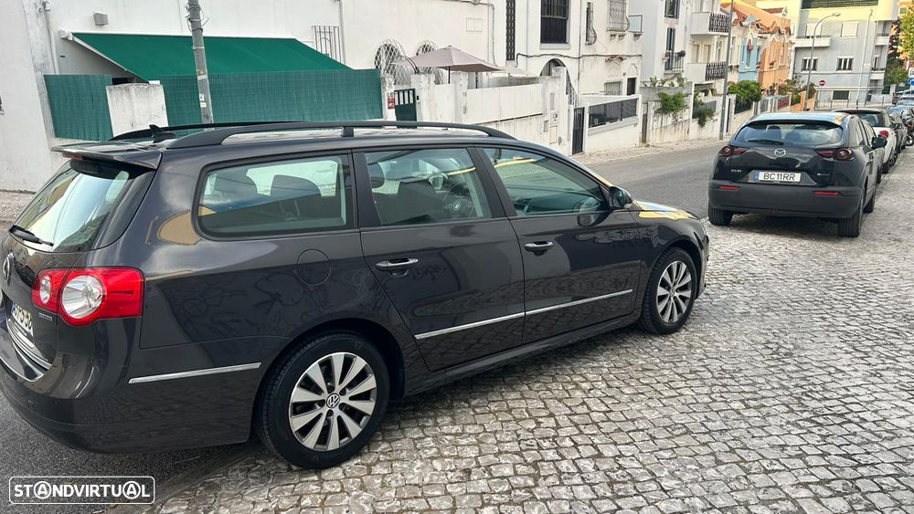VW Passat Variant 1.6 TDI DPF BlueMotion Comfortline - 5