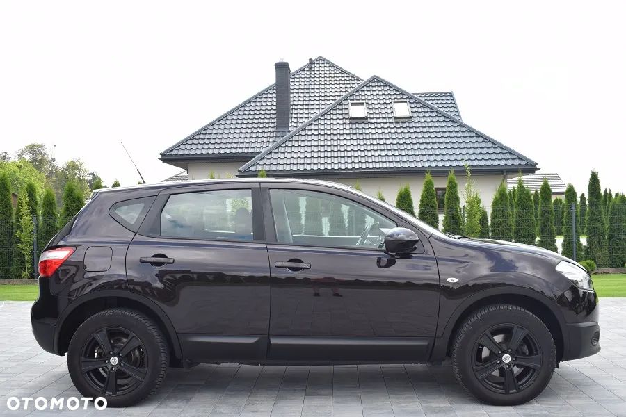 Nissan Qashqai 2.0 visia - 23