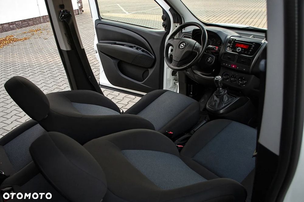 Opel Combo 1.4 Cosmo Eu6 - 39
