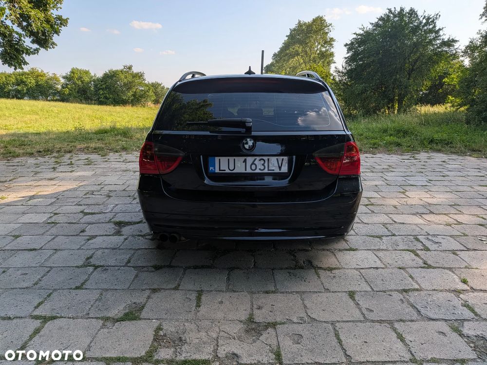 BMW Seria 3 325i - 5
