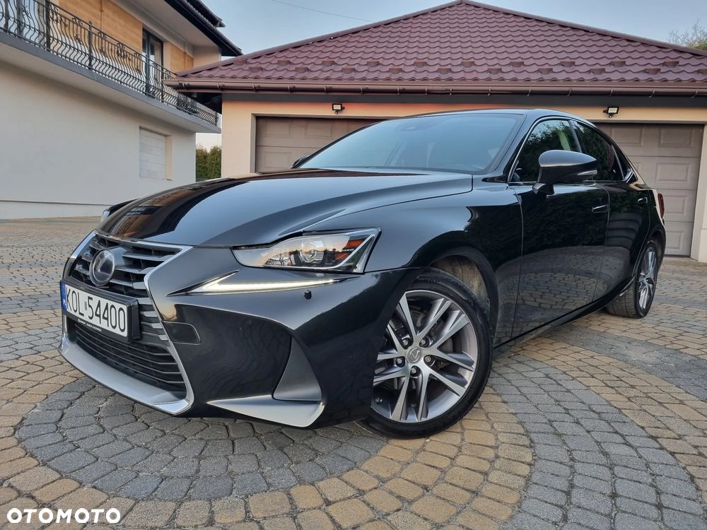 Lexus IS Business Edition - 19
