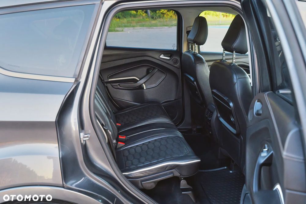 Ford Kuga 2.0 TDCi 2x4 Vignale - 39