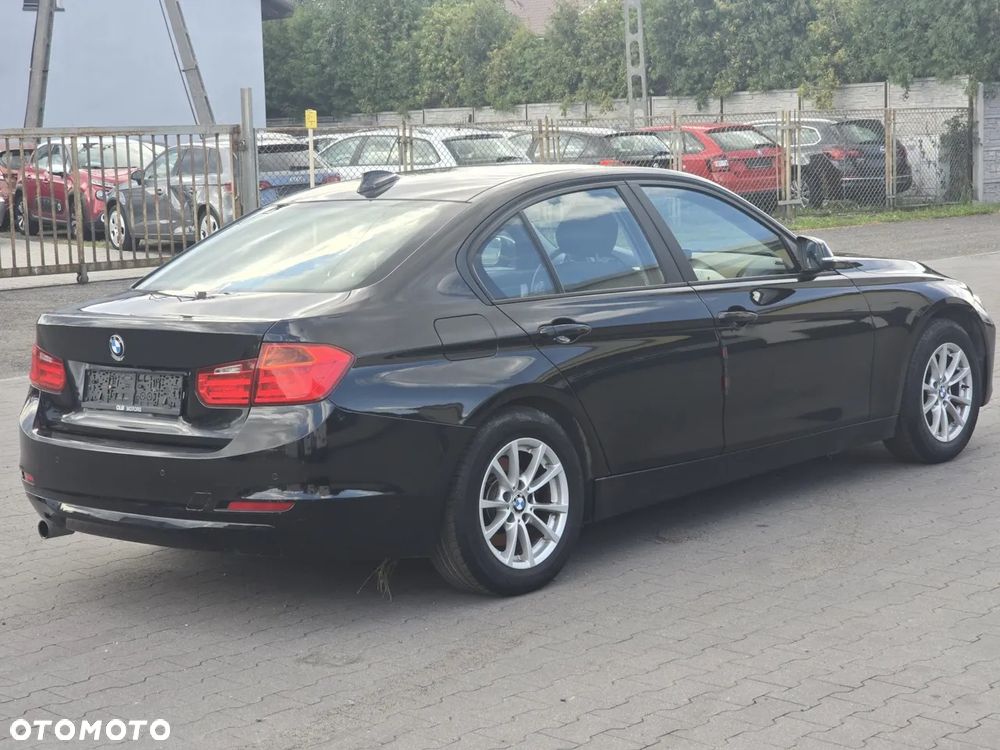BMW Seria 3 318d