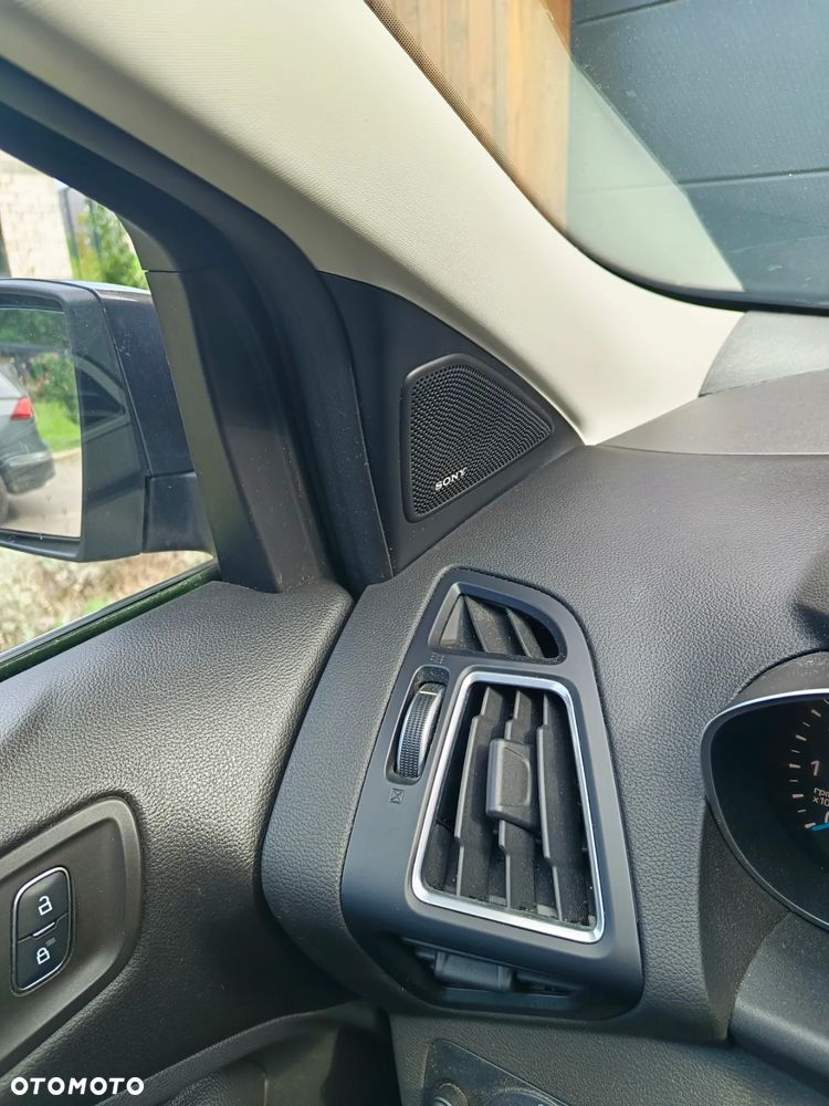 Ford Kuga 1.5 EcoBoost FWD Titanium - 15