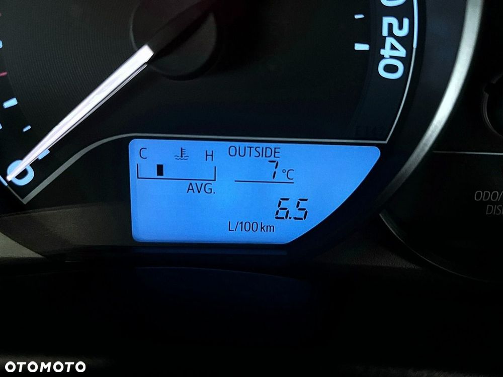 Toyota Auris - 21