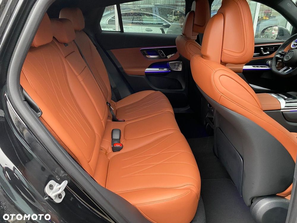 Mercedes-Benz GLC - 21