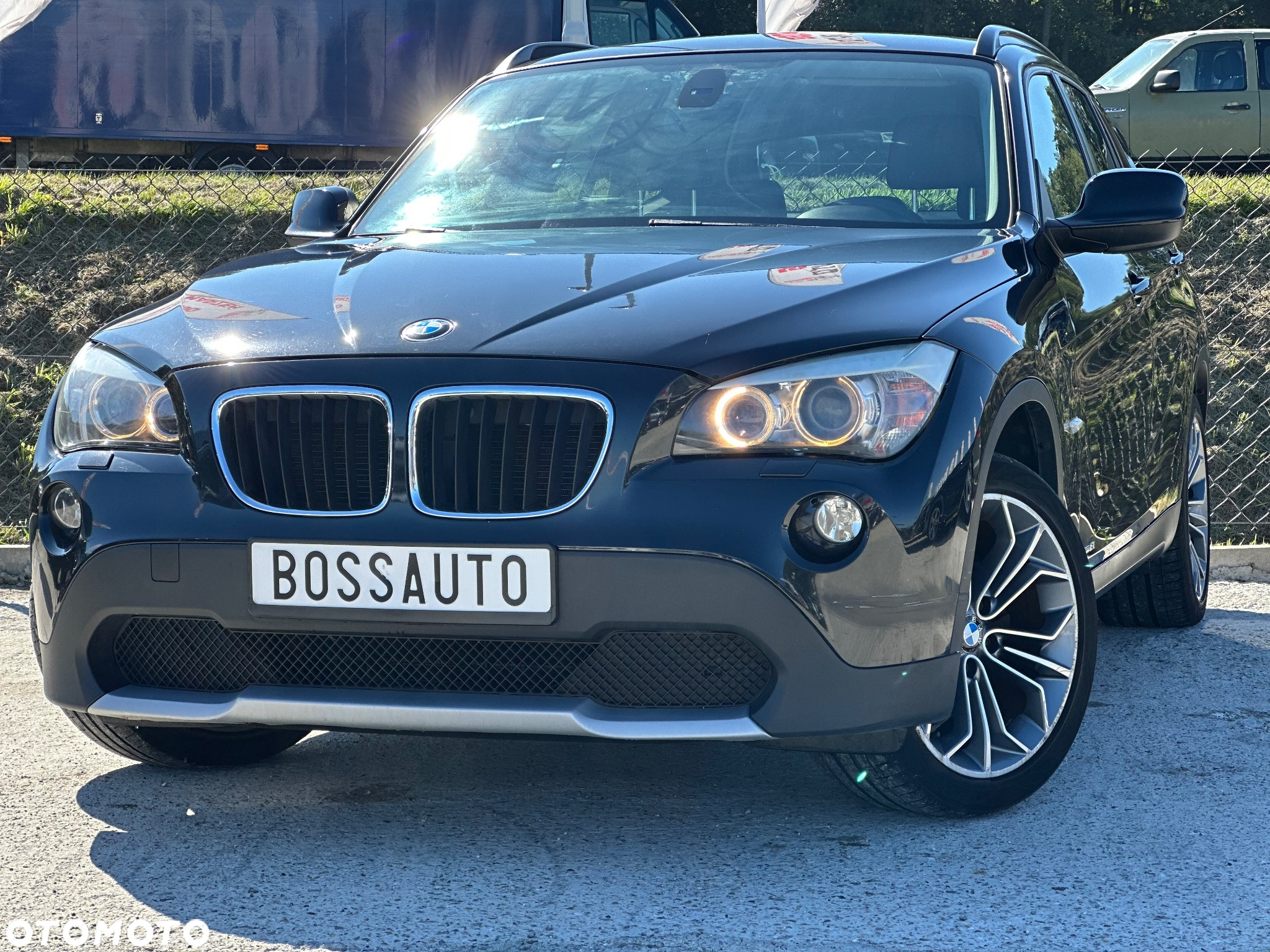 BMW X1 sDrive18i - 13