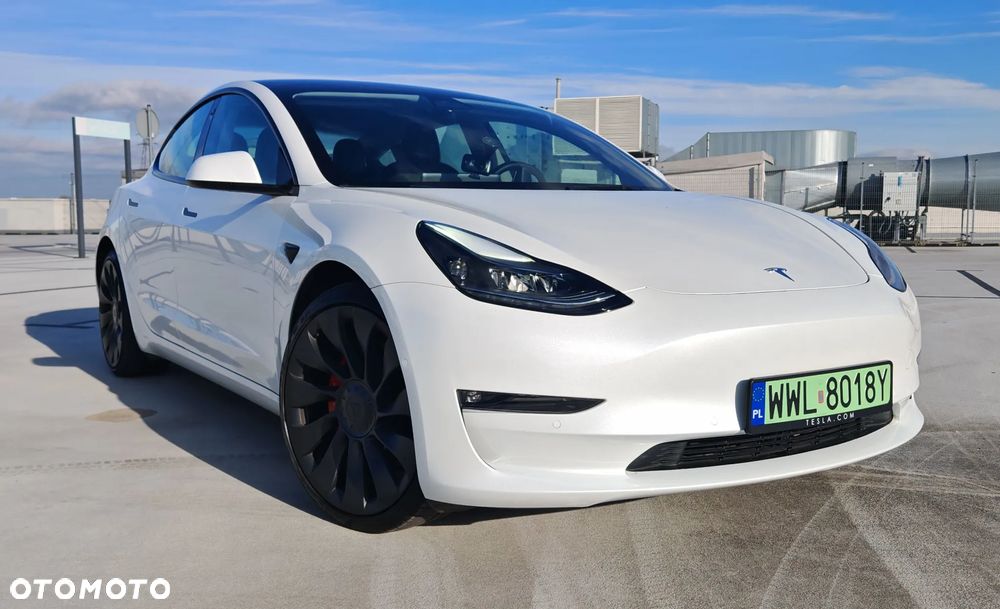 Tesla Model 3 - 2