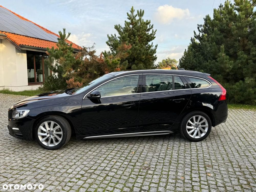Volvo V60 D4 Geartronic Summum - 13