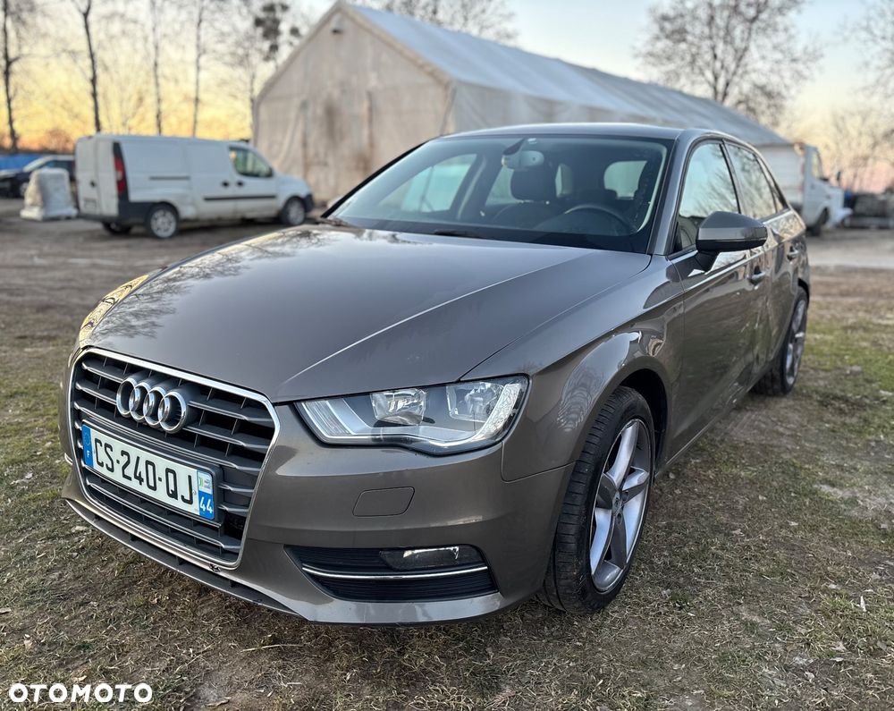 Audi A3 Sportback 1.6 TDI Ambition - 2