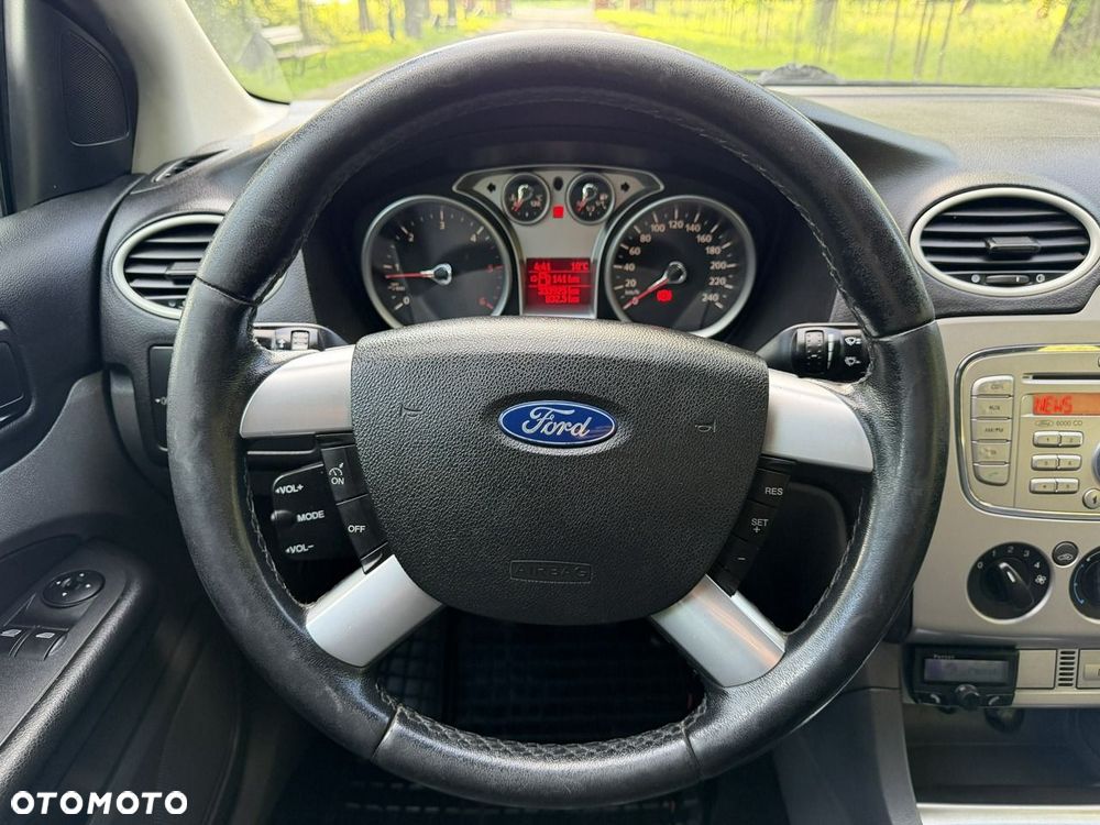 Ford Focus - 37