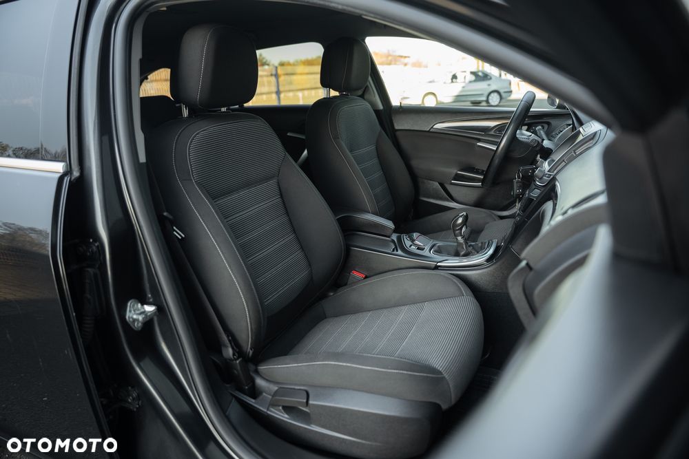 Opel Insignia 2.0 CDTI - 26