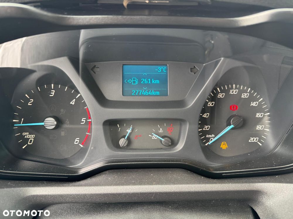 Ford Transit - 18