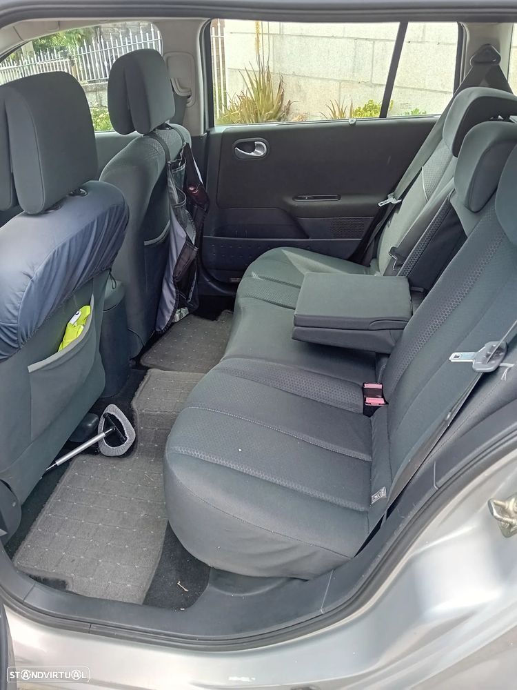 Renault Mégane Break 1.5 dCi Confort - 5